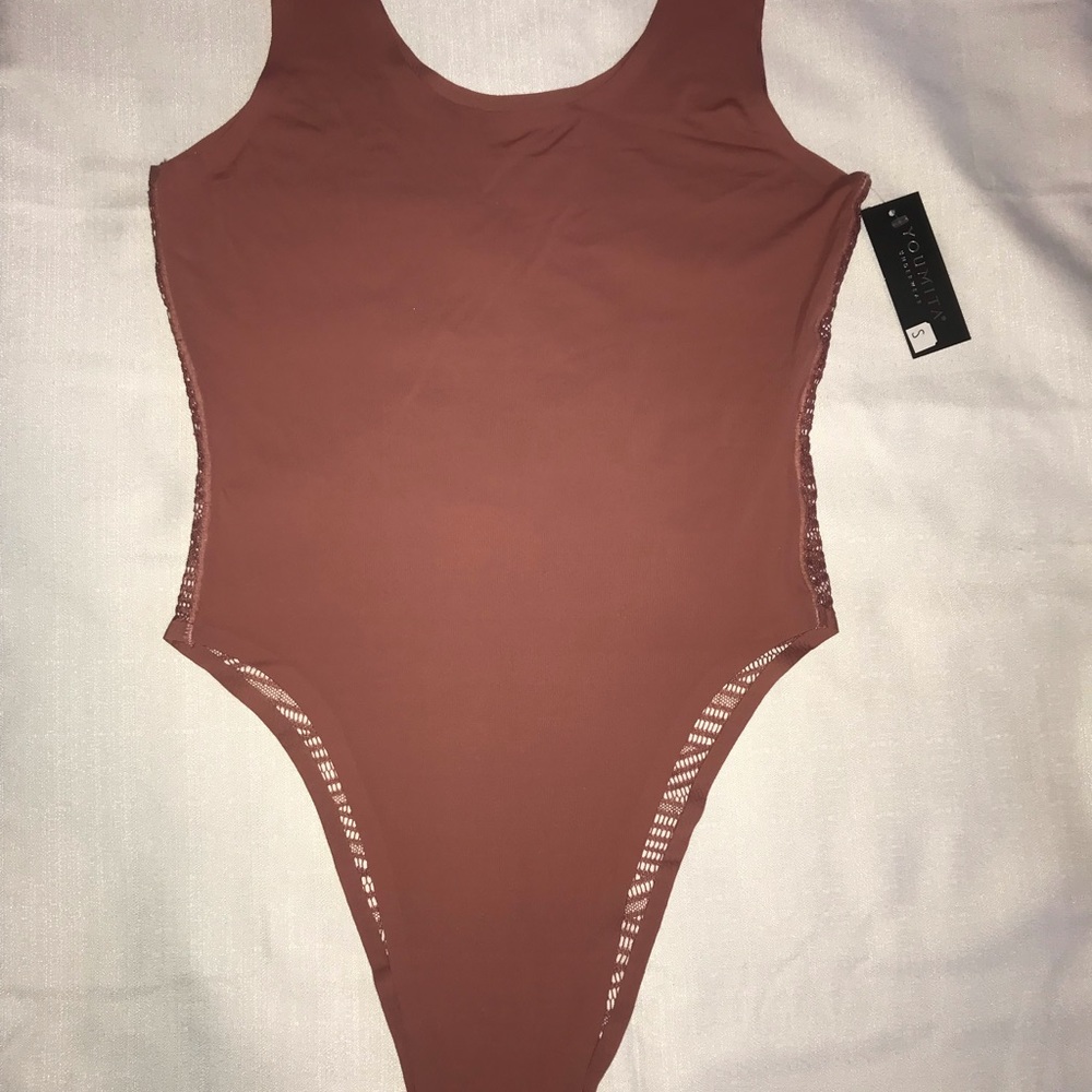 Skims like bodysuit 🧸